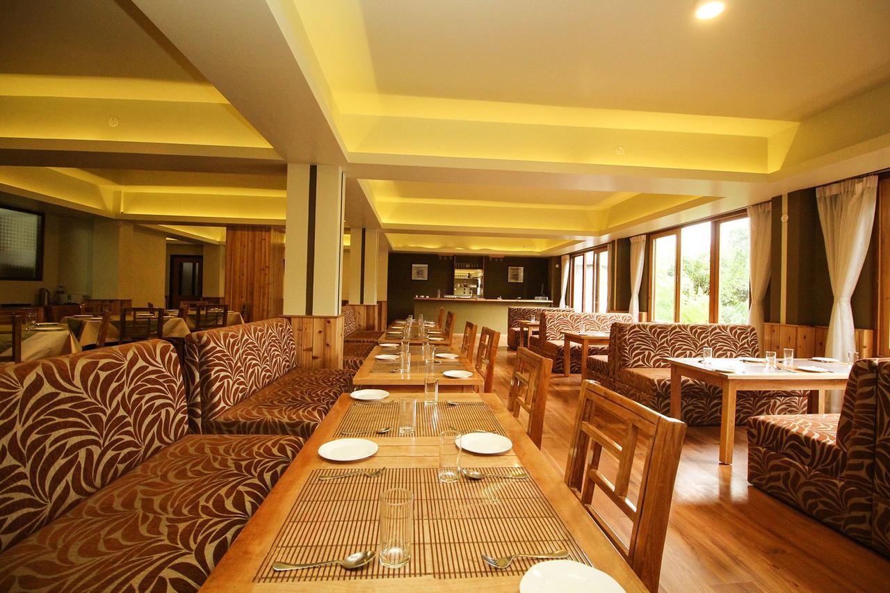 Hotel Tarayana Grand Гангток Экстерьер фото