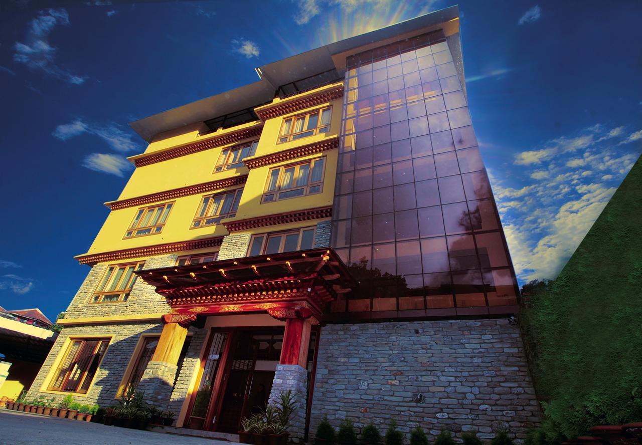 Hotel Tarayana Grand Гангток Экстерьер фото