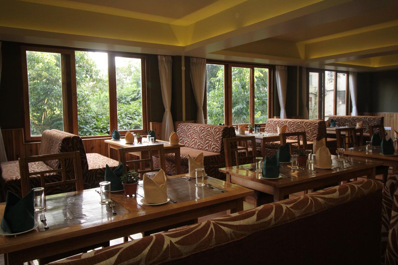 Hotel Tarayana Grand Гангток Экстерьер фото