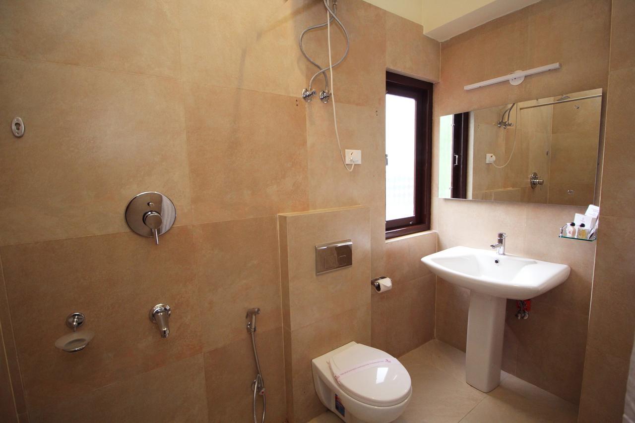 Hotel Tarayana Grand Гангток Экстерьер фото