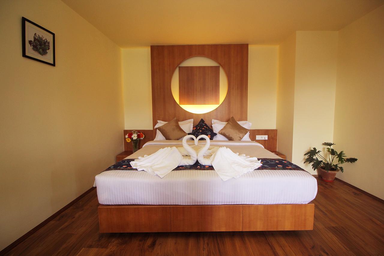 Hotel Tarayana Grand Гангток Экстерьер фото