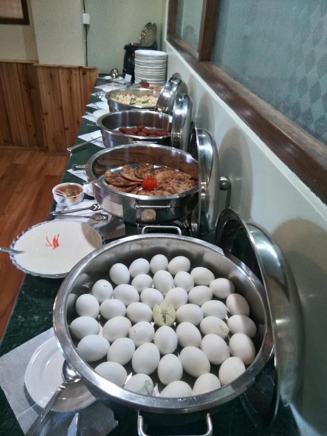 Hotel Tarayana Grand Гангток Экстерьер фото